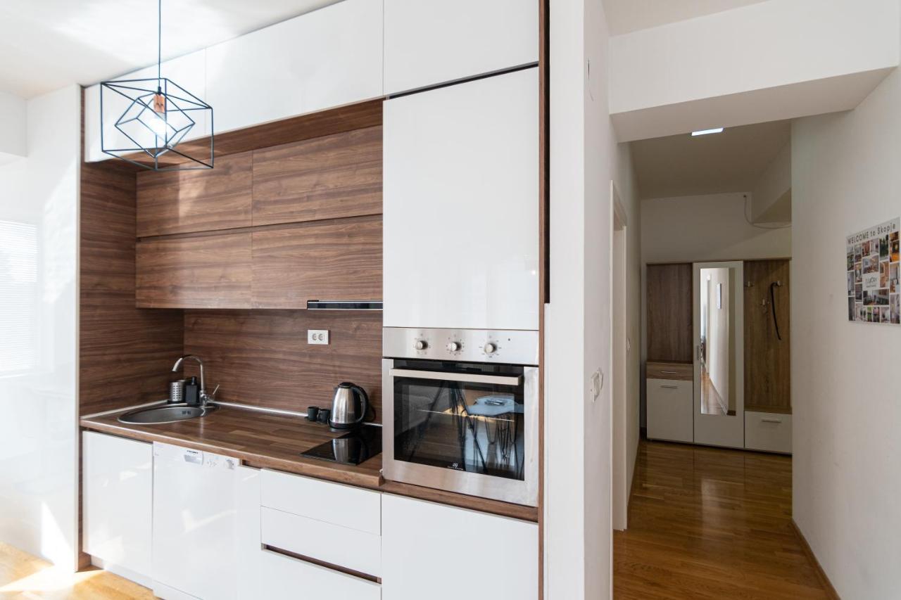 High-End Spacious Apartment Next To City Mall Скопие Екстериор снимка